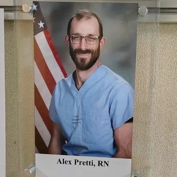 Jacksonville vigil honors Minnesota ICU nurse Alex Pretti, killed during disputed federal immigration enforcement shooting