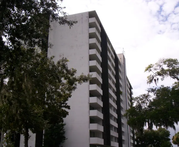 Jacksonville’s Riverton Tower senior facility loses heat again shortly after repairs, raising code and safety questions