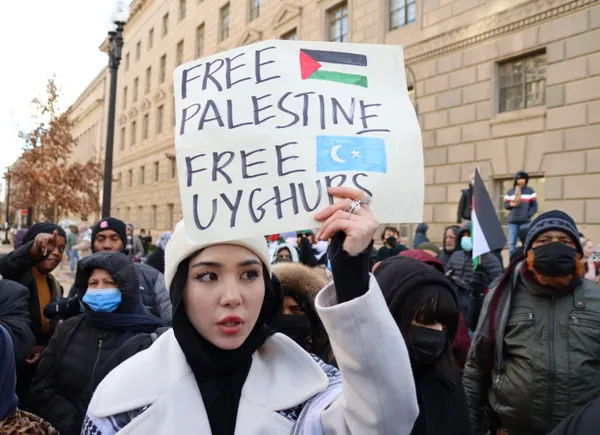 Jacksonville activists rally downtown urging end to U.S.-Israeli strikes in Iran amid escalating tensions