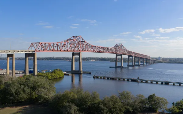 Eastbound Arlington Expressway lanes at Jacksonville’s Mathews Bridge closed after fatal crash, officials report Tuesday